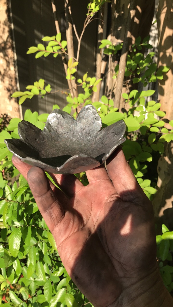 Small lotus bowl